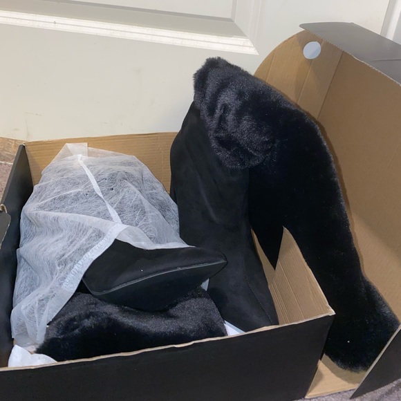 FUR HEELED KNEE HIGH BOOTS - Picture 4 of 4